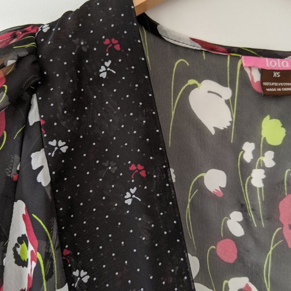 Chiffon Low Cut Flowy Floral Top/Blouse - Picture 5 of 5